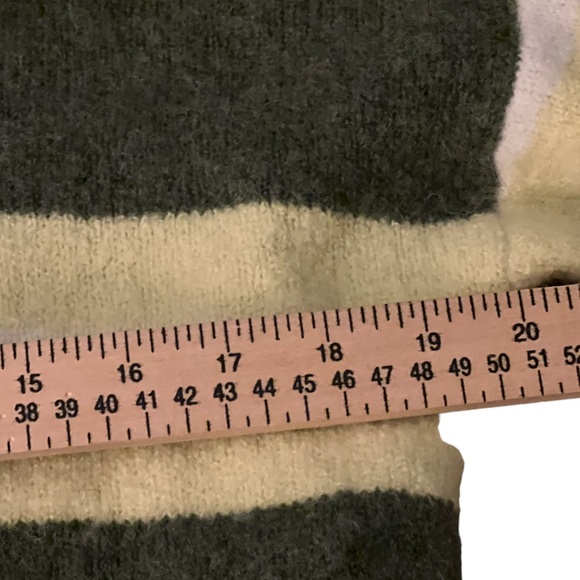 MADEWELL Striped Fulton Pullover Sweater WOOL BLEND. Color: Heather Gras… - Picture 11 of 11